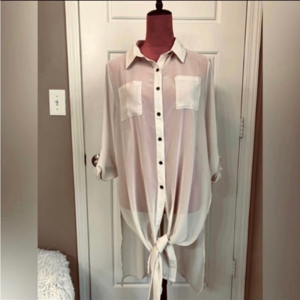SHEER OFF WHITE BUTTON UP COLLAR BLOUSE